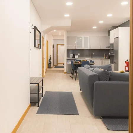 Bonjardim Premium By Homing Apartmán *